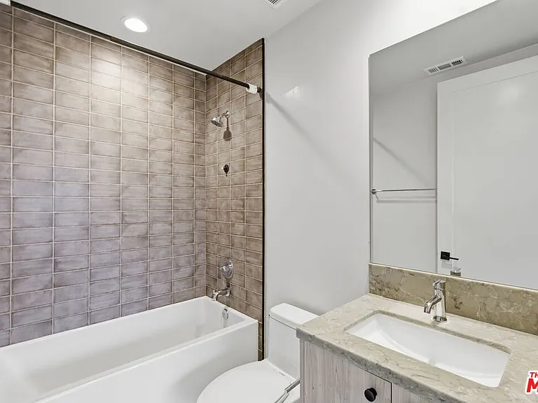 1605 N Arla Way — Photo 24
