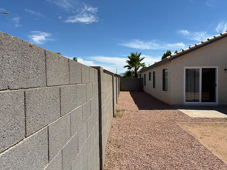 10422 W Windsor Blvd — Photo 42