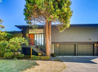 6530 SW View Point Ter, Portland, OR 97239