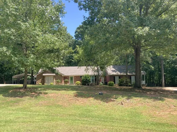 121 Lincoln Ln, Cataula, GA 31804