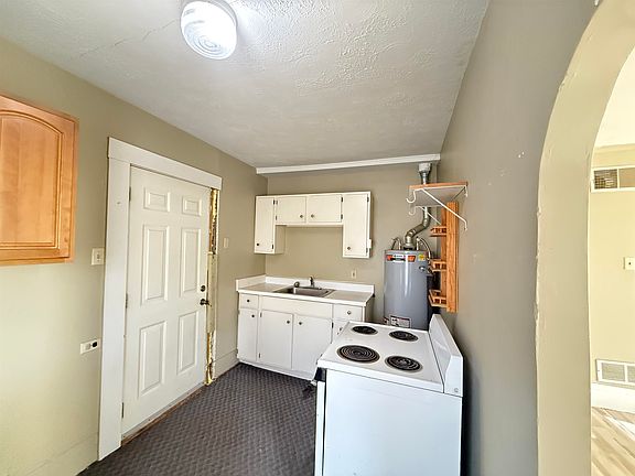 4th image of 1000 N 5th St