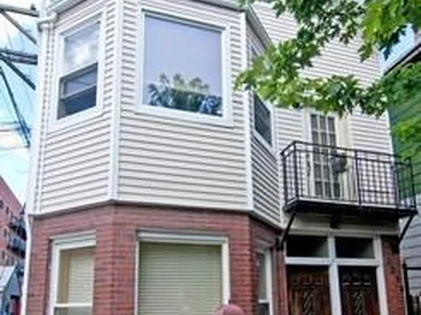 3214 N Leavitt St #2, Chicago, IL 60618