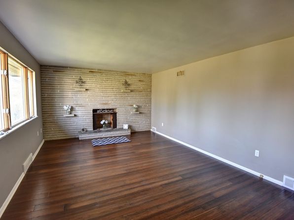 1115 Brookside Dr