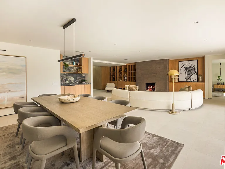 483 E Santiago Way — Photo 9