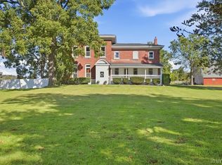 4571 Budd Rd, Lockport, NY 14094
