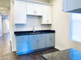163 E Kensington Ave #1, Chicago, IL 60628