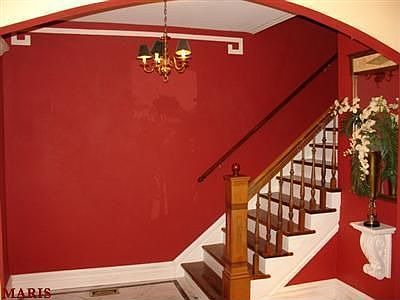 Foyer w/Marble Floor