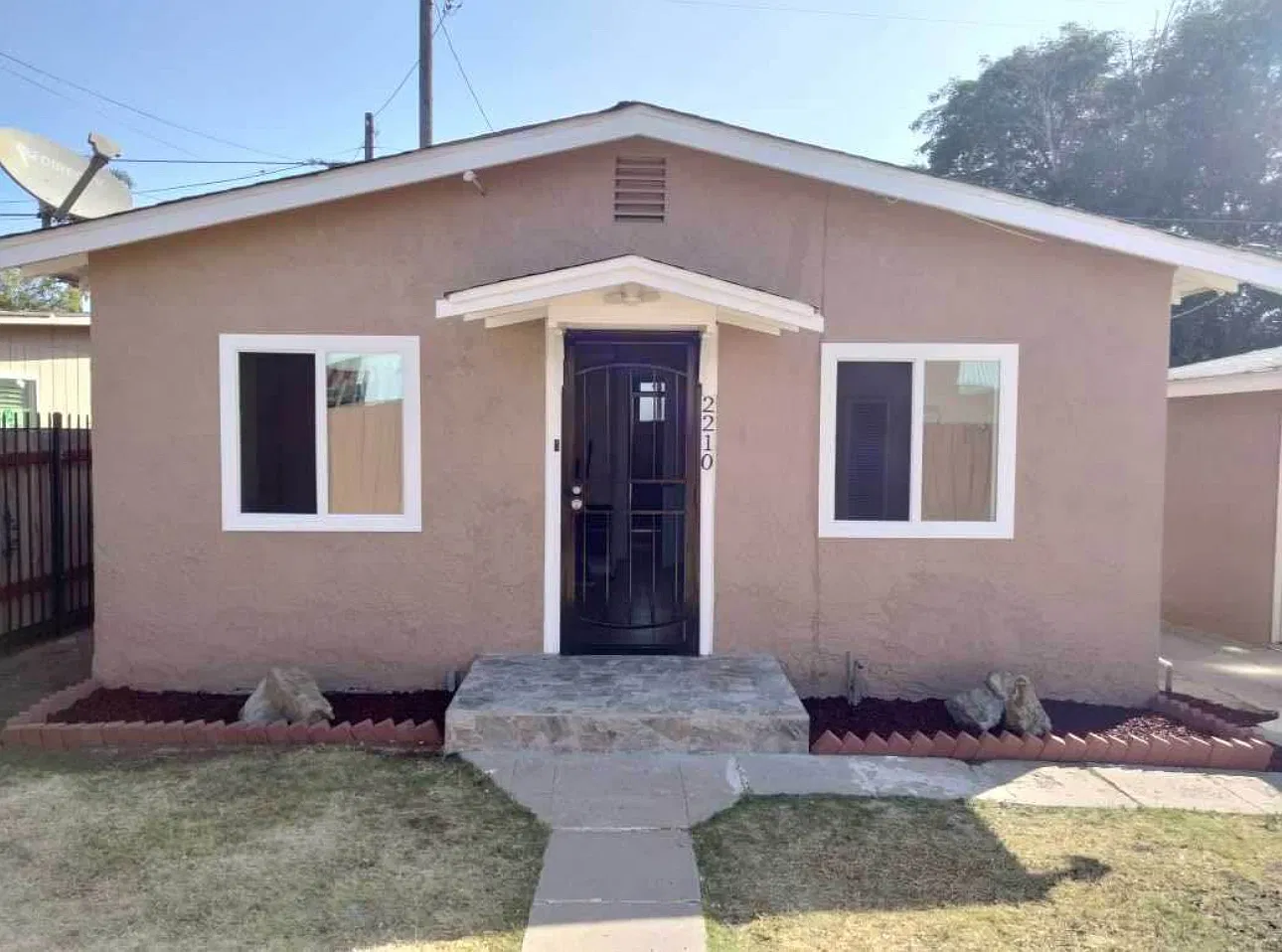 1 bed, 650 sqft, $2,200 — Photo 1