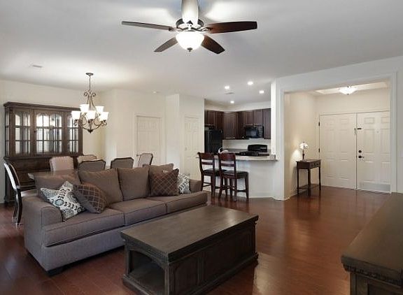 2nd image of 7116 Minuteman Ln