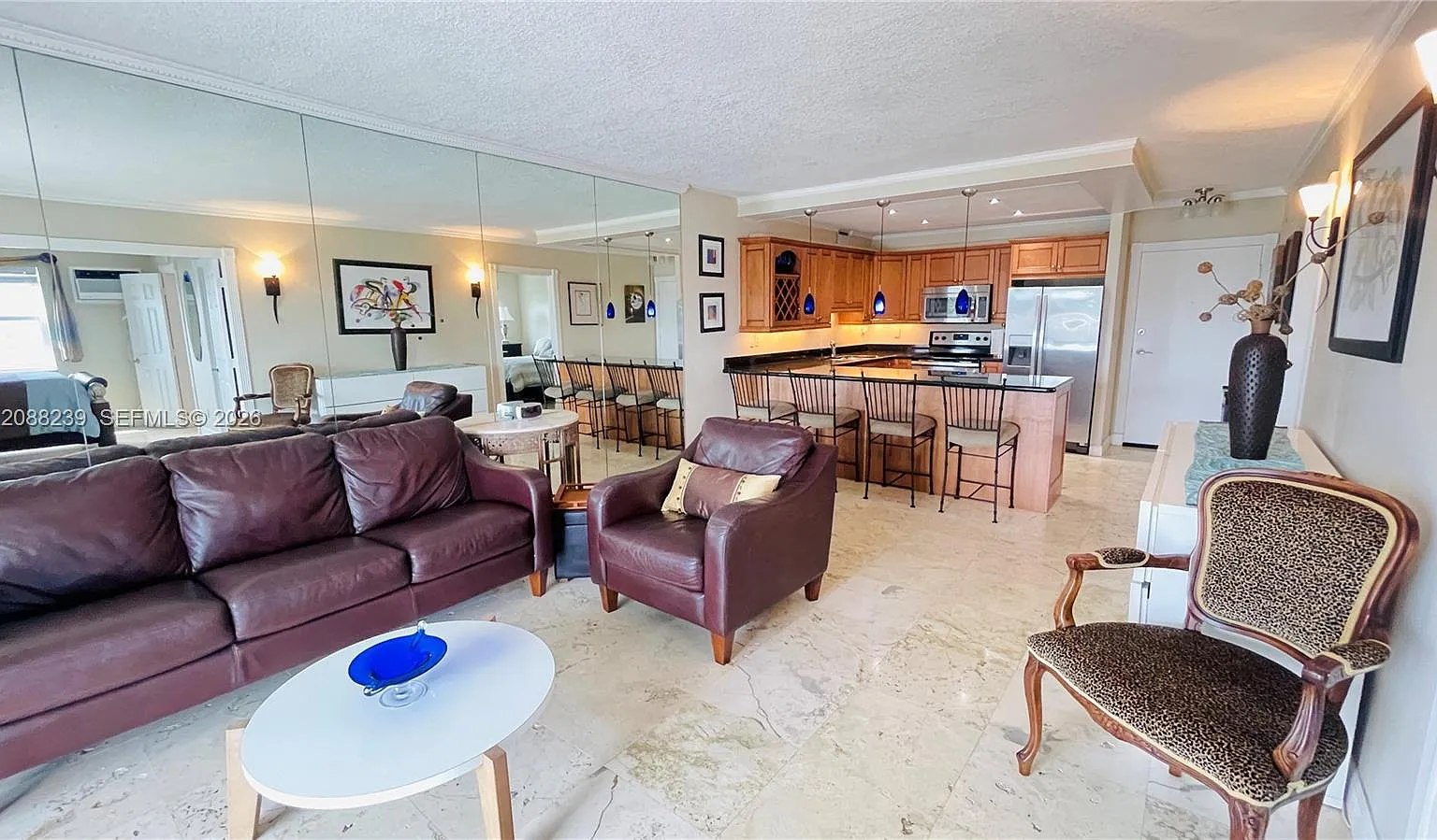 Leisure Beach Condo — Photo 3
