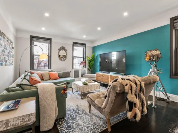 35-06 88th Street #3G, Jackson Heights, NY 11372