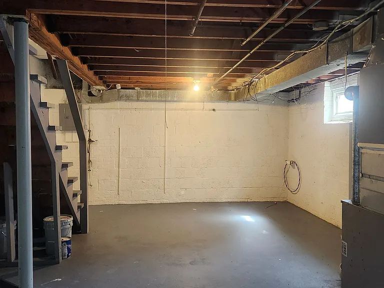 27 S Hudson St — Photo 14