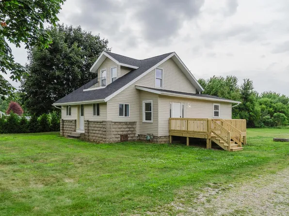 3288 Limerick Rd, Clyde, OH 43410