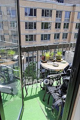1st image of 337 W 43rd St APT 4B