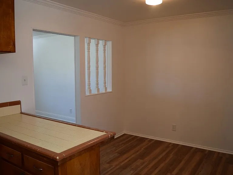 512 Clover St #A — Photo 6