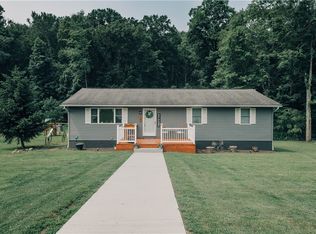 102 Cemetery Rd, Dayton, PA 16222