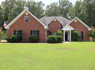 211 Emily Way Dr, Raymond, MS 39154