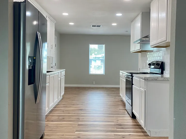 431 Tutt Ave — Photo 19