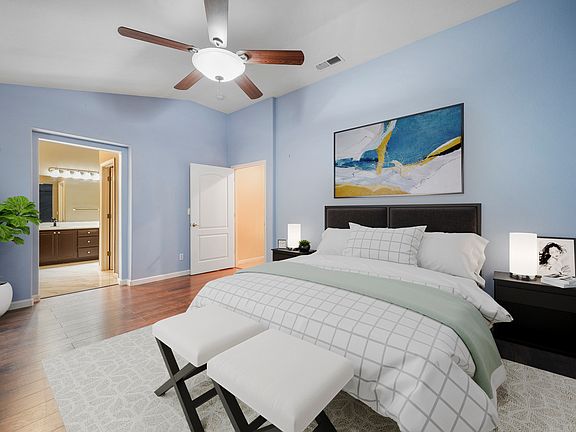 4th image of 1726 River Oaks Cir