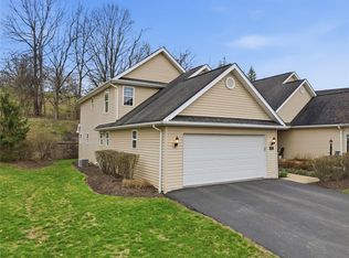 106 Westminster Dr, Pittsburgh, PA 15229