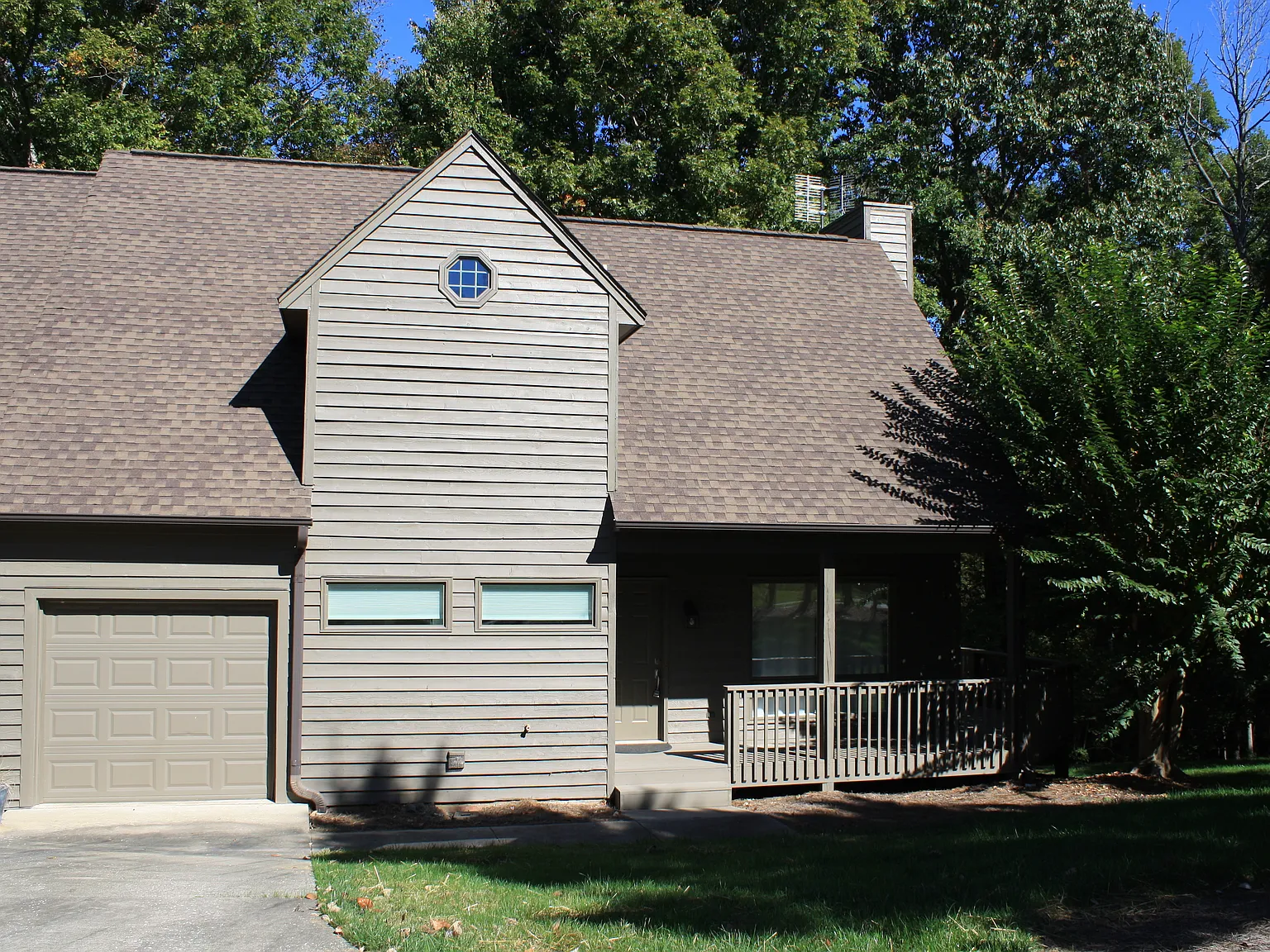 2 bed, 1.5 bath, 1400 sqft, $2,500 — Photo 1