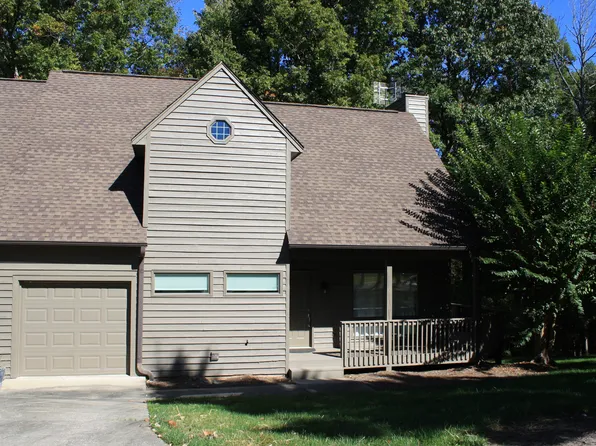 1010 Eastshore Cir, Stokesdale, NC 27357
