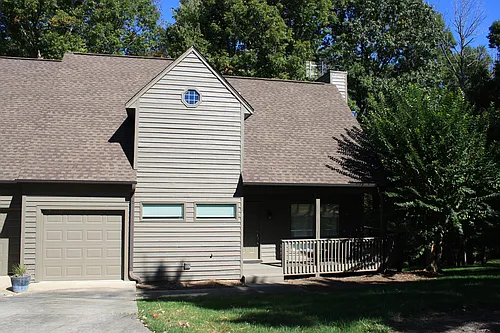 1010 Eastshore Cir Photo 1