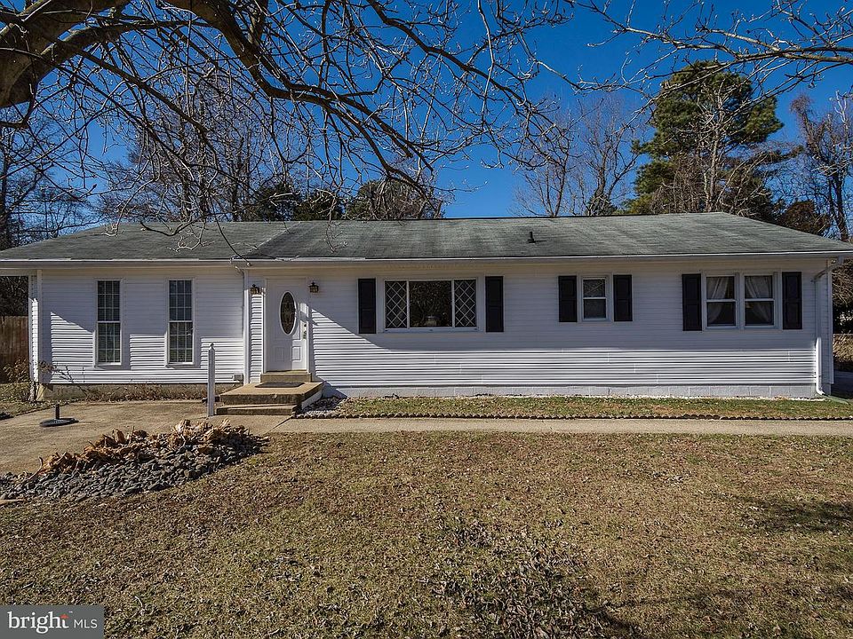 1st image of 29771 Grant Cir