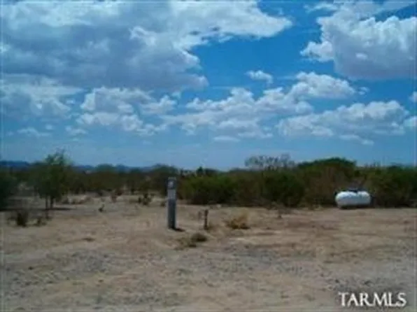 2070 N San Joaquin Rd, Tucson, AZ 85743