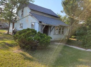 131 E 5th Ave NE, Three Hills, AB T0M2A0