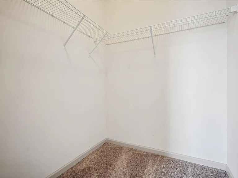 B1 - 2 Bed / 2 Bath - 967 Sq.Ft.