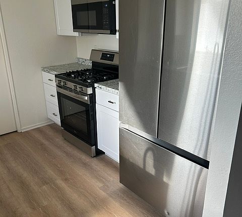 3rd image of 29295 Avenida La Paz #1-apartment 1