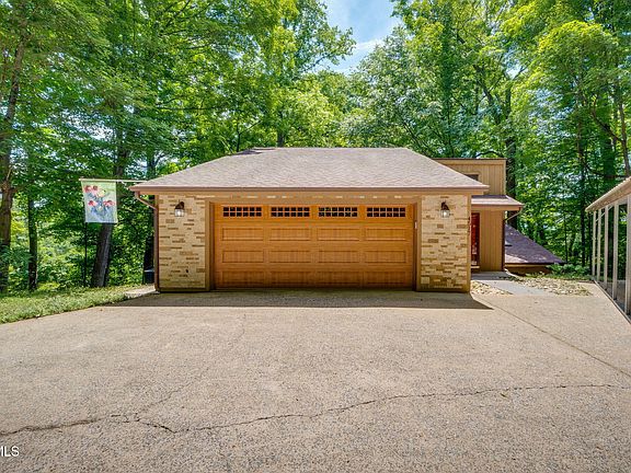 2nd image of 4517 Glenbrook Dr