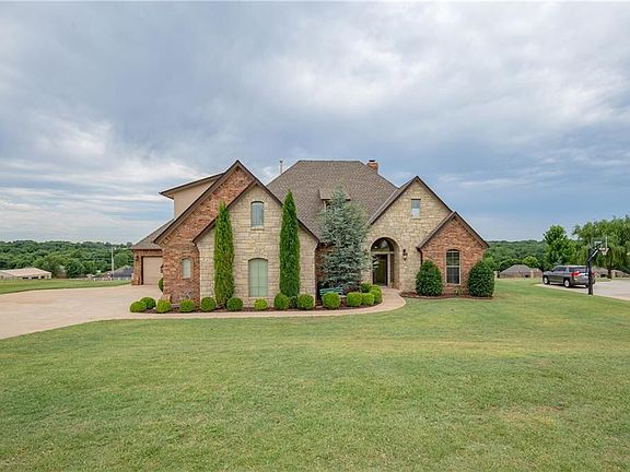 3rd image of 3395 Brierwood Dr