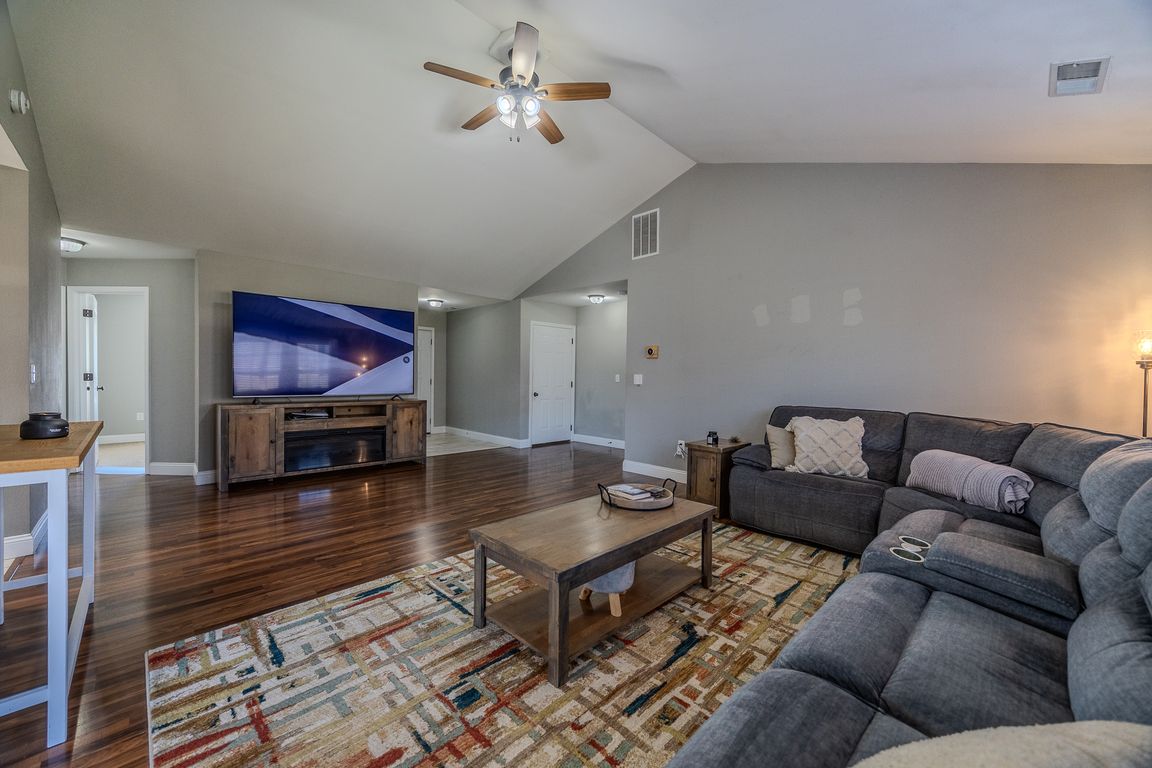 next background image