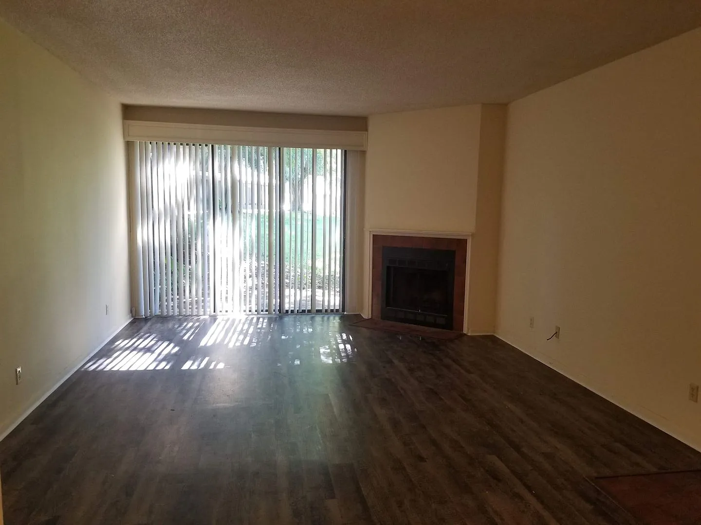 Ground Floor Condo At Park Lake, A Waterfront Community — Photo 4