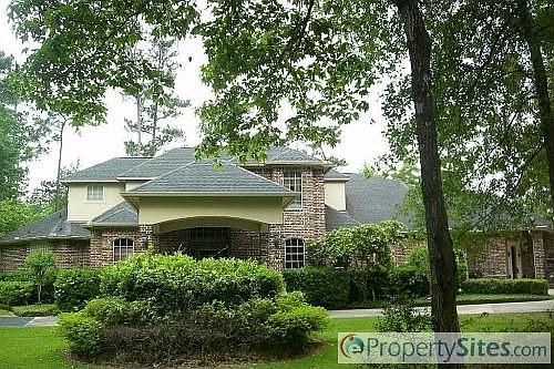 1st image of 105 Lyndsey Dr