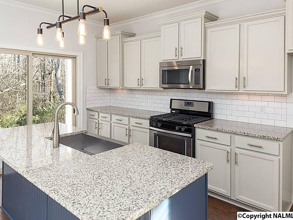4th image of 2643 Mountain Stream Way