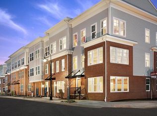 77 Fleet St, North Brunswick, NJ 08902