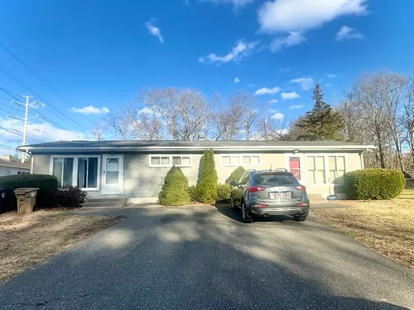 50-52 Booth St, Ludlow, MA 01056