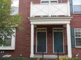 1159 Fountain View Cir, South Lyon, MI 48178