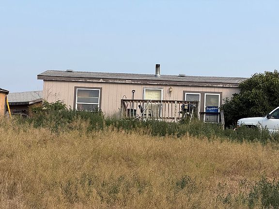 3rd image of 909 Mystic Horse Ln