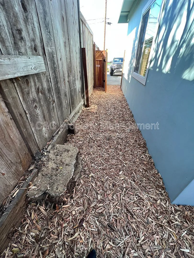 1 bed, 1.0 bath, 600 sqft, $2,375 — Photo 2