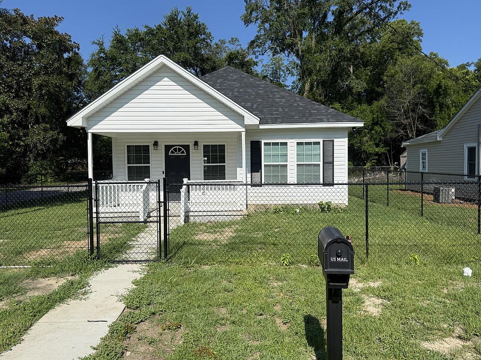 1st image of 32 Edwards St