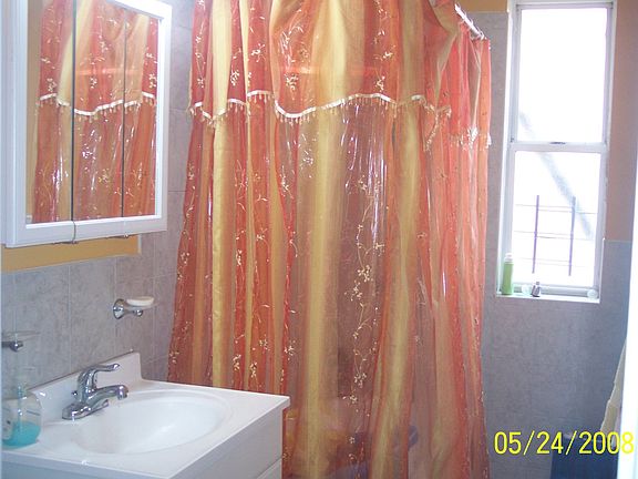 bathroom view2