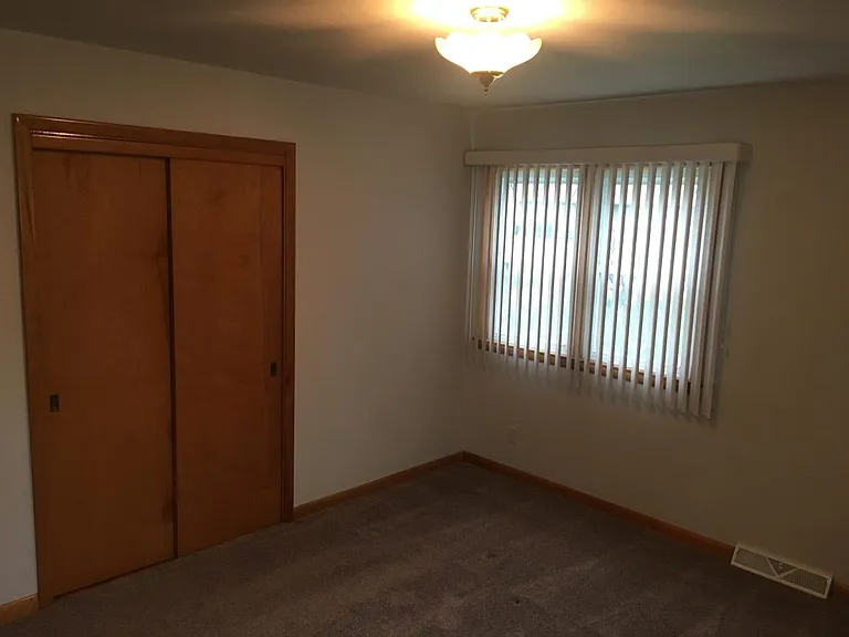 215 Euclid Blvd — Photo 17