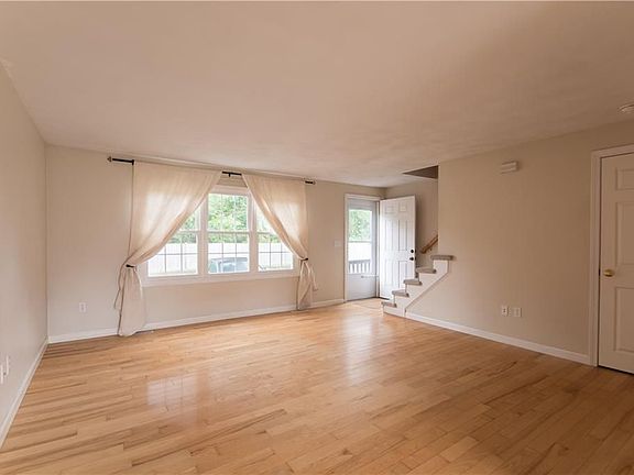 5th image of 5804 Post Rd APT 8