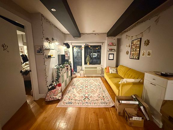 3rd image of 186 Lenox Rd APT 3F