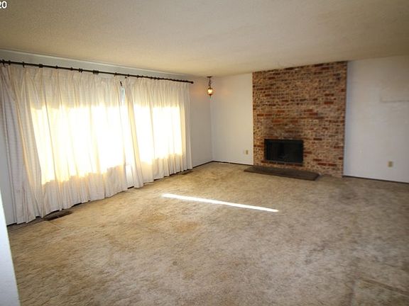 4th image of 1406 NW 98th Cir