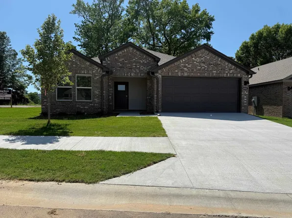 6801 Cypress Trl, Maumelle, AR 72113